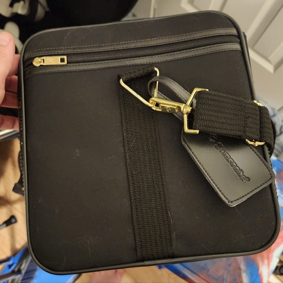 Samsonite Soft Sided Pet carrier for travel with small dogs or cat, GUC - Picture 7 of 8